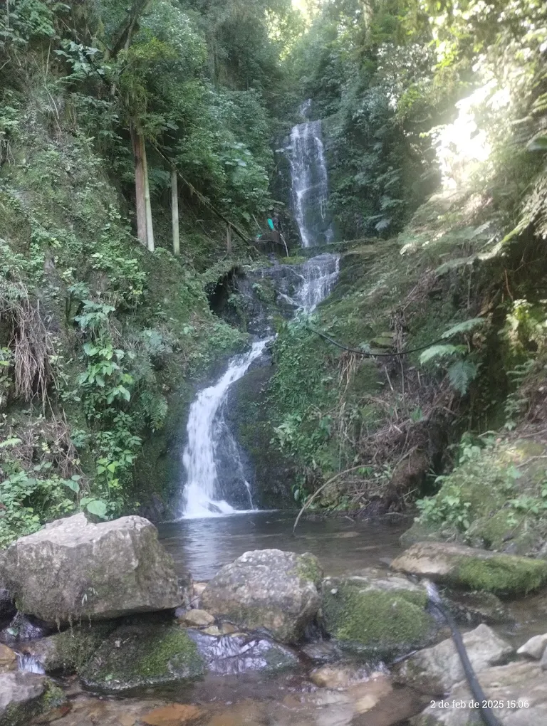 Cascada La Toma - imagen 2